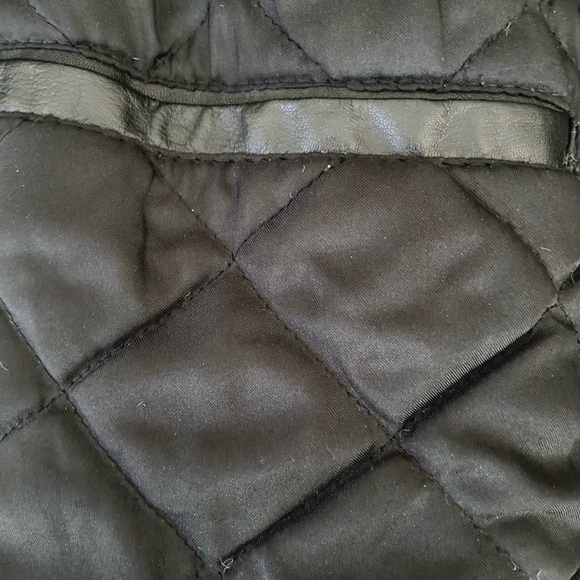 Burke’s Bay Wool and Leather Classic Varsity Jacket. Medium - Picture 3 of 12